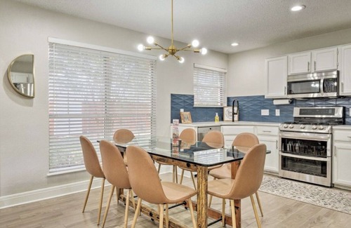 Block House Creek House | Explore North Austin: Pet-Friendly Stays Near Lake Travis