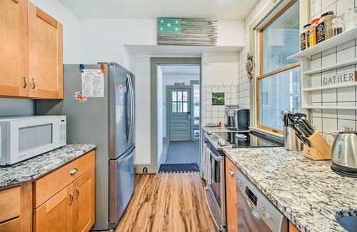 North Beach Cottage | North Beach Cottage: Oceanfront Getaway Near Chesapeake Bay