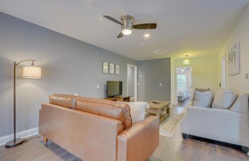 North Charleston House | Convenient North Charleston Escape with Hot Tub Amenities
