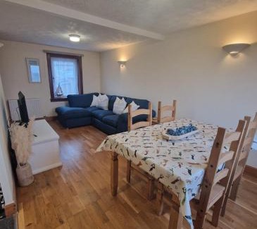 Thurso Apartment | Beach House Retreat at North Coast Property - Pet Friendly