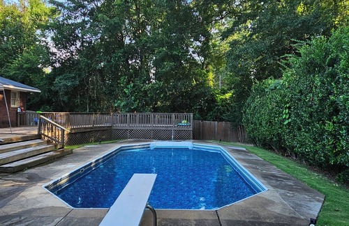 Columbus House | Relaxing North Columbus Pool House Near Uptown Attractions