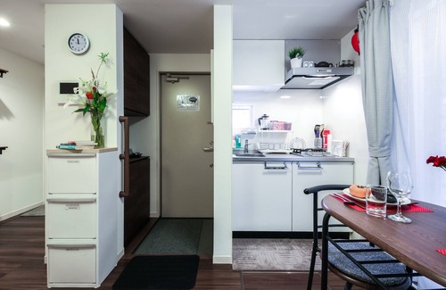 Yoyogi Apartment | North Cottage: Family-Friendly Shibuya Studio Near Meiji Shrine