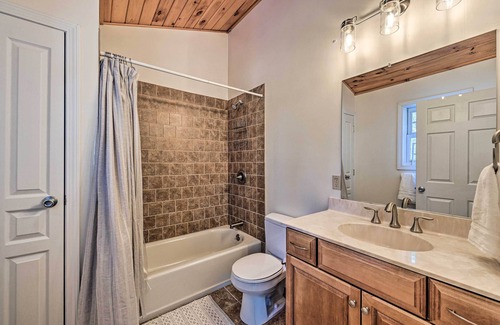 North Creek Cabin | North Creek Family Retreat: Kid-Friendly & Close to Gore Mountain