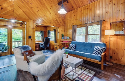 North Haverhill Cabin | Cozy North Haverhill Cabin with Fire Pit & Family Amenities