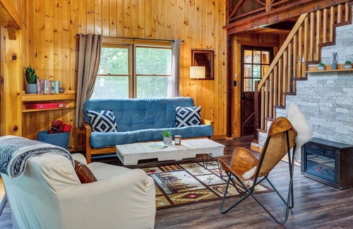 North Haverhill Cabin | Cozy North Haverhill Cabin with Fire Pit & Family Amenities