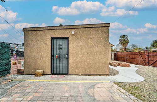 North Las Vegas Apartment | Convenient North Las Vegas Studio Near the Excitement