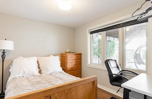 London House | NORTH LONDON OPEN CONCEPT PRIVATE 1BD UNIT