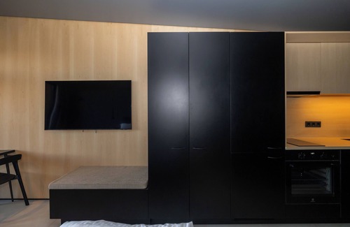 Akureyri Apartment | Stunning North Mountain View Suites with Spa & Breakfast
