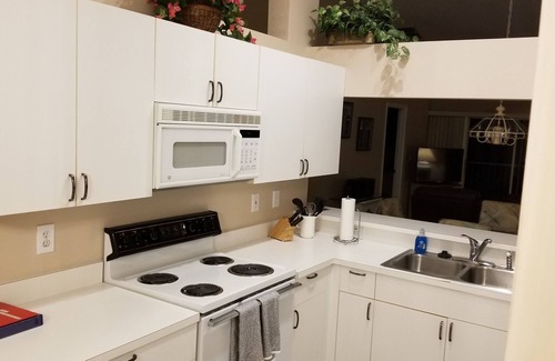 Palm River Estates Condo | Idyllic North Naples Condo: Pool, Oceanfront & Spa Retreat