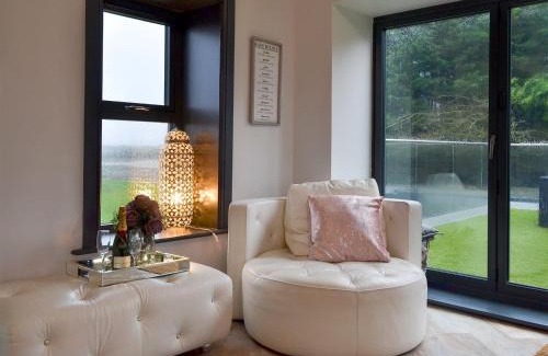 Wigton House | Experience North Plain Barn: Family-Friendly with Hot Tub