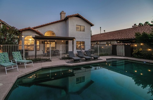 Desert Shires House | Renovated 4 Bedroom Retreat with Pool - Rated 9/10 by Guests