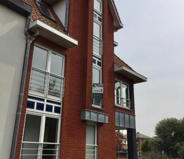 Middelkerke House | Pet-Friendly North Sea Cottage with Ocean Views in Middelkerke