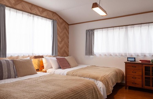 Shinjuku Apartment | Guest Rated: North Shinjuku House - Family-Friendly Retreat