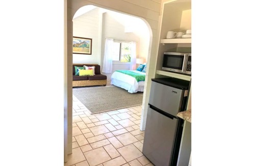 Pupukea Apartment | Discover North Shore Garden Studio: Poolside Retreat Awaits