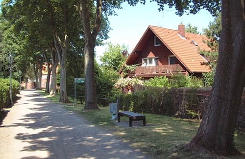 Esens Apartment | Family-Friendly Apartments at Haus Süderwall - Rated 9.4/10