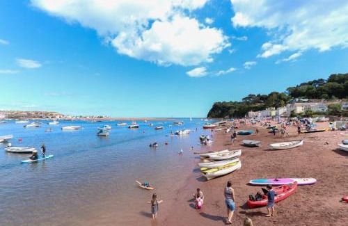 Shaldon House | Cozy North View Cottage in Shaldon Village - Pet Friendly Stay