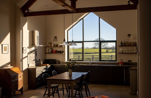 Darlington House | Idyllic North Yorkshire Barn with Kitchen & Scenic Views