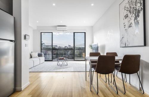Northcote House | Northcote 3-Bed Townhouse Near Cafés & Shops