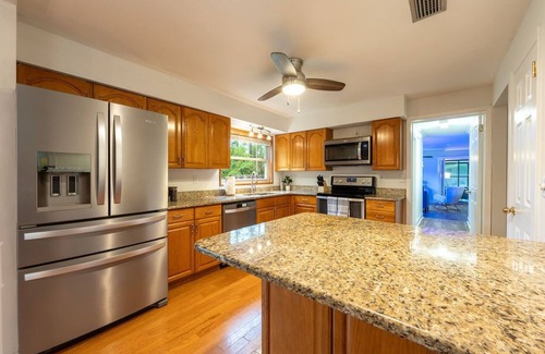 Jacksonville House | Pet-Friendly 3-Bedroom Home with Pool in Jacksonville, FL