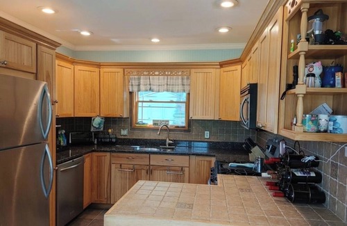 North Lake George House | Experience Northern Lake George Waterfront with Private Docks