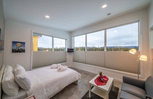 Whitehorse Hotel | Discover Northern Lights Resort & SPA: Rated 9.6/10 Stay