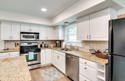 Lowell House | Experience Northern Michigan Vibes with Ocean and Lake Views