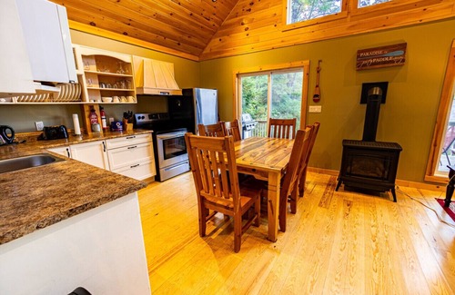 West Nipissing Cottage | Experience Northern Oasis @ Paradise Cove on Lake Nipissing