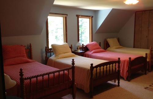 Marenisco House | Experience Northern Reflections on Lake Gogebic's Shore