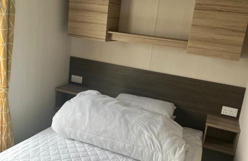 Mappleton Resort | Relax at Northfield 8: Poolside Ocean Views Await