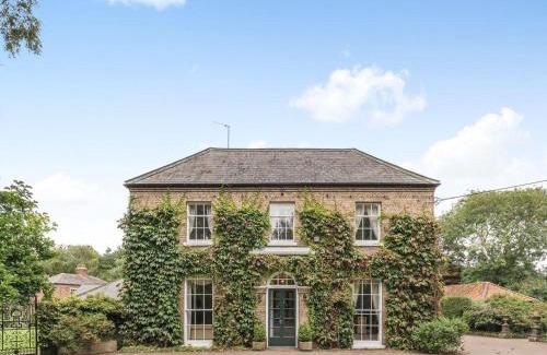 Wainfleet All Saints House | Unforgettable Retreat at Northolme Hall – 4-Star Excellence