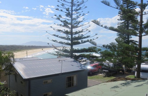 South West Rocks Apartment | Northpoint Unit 4: Steps to Beach with Pool & Ocean View