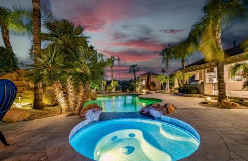 Mesa House | Relaxing Northridge Mesa Home with Pool and Hot Tub