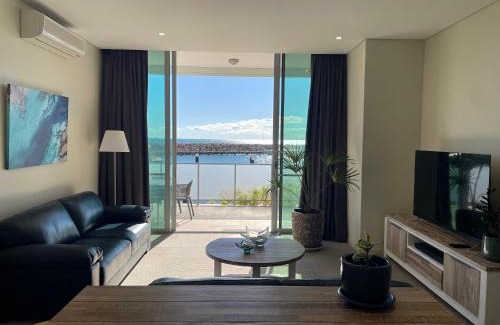 Geraldton Apartment | Northshore Nirvana: Oceanfront Relaxation Awaits You