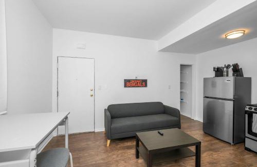 Northside Apartment | Northside Suites 3 - A Chic Relaxed Stay for 2