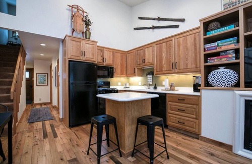 Truckee Condo | Experience Northstar Ski-In/Ski-Out 2BR Gem at Truckee