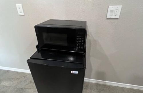 Tucson House | Cozy Northwest Jr Suite #4 with Kitchen and Laundry Access