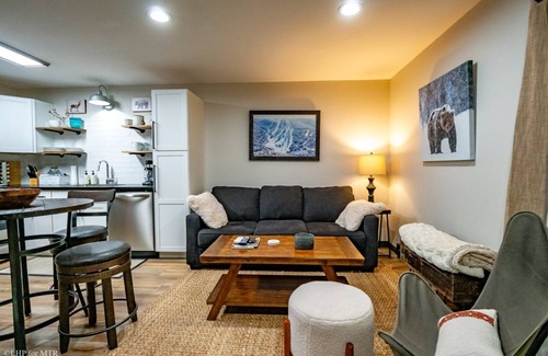 Timberline Condo | Northwoods F6: Steps from Timberline Trails & Family-Friendly