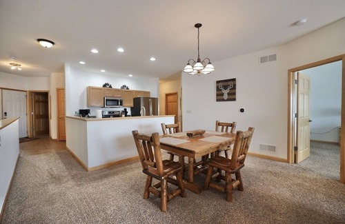 Tomahawk House | Beautiful Lakefront Home at Northwoods Getaway, Rated 9.8