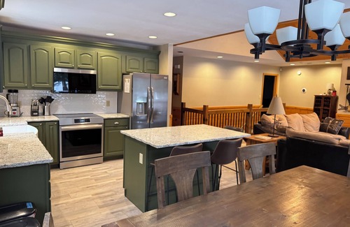 Lac du Flambeau House | Lakefront Getaway: Enjoy Lake Toys & Snowmobile Trails