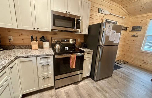 Bar Harbor Cabin | Delightful Acadia Cottages #9: Oceanfront & Family-Friendly