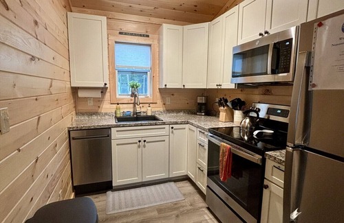 Bar Harbor Cabin | Delightful Acadia Cottages #9: Oceanfront & Family-Friendly