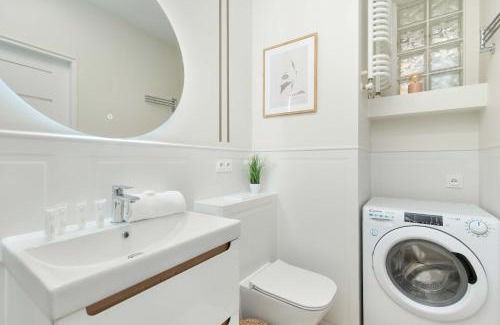 Wzgorze Swietego Maksymiliana Apartment | Norwida Bright Studio in Gdynia Close to the Sea by Noclegi Renters