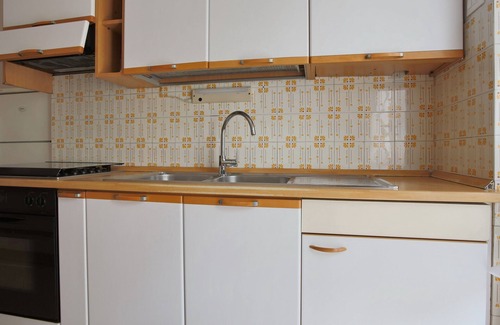 San Fermo della Battaglia Apartment | Family-Friendly Noseda 5 - Two Bedroom Apartment Retreat