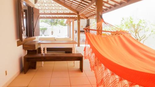 Pouso Alegre Buraquinho House | Beachside Retreat: Nossa Casa em Vilas with Ocean Views
