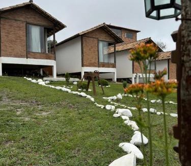 Lavras Novas Hotel | Pet-Friendly Retreat at Nosso Chalet with Perfect Reviews