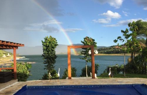 Capitolio House | Discover Nosso Recanto Pérola: Pet Friendly with Ocean Views