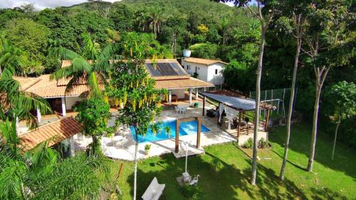 Capitolio House | Discover Nosso Recanto Pérola: Pet Friendly with Ocean Views