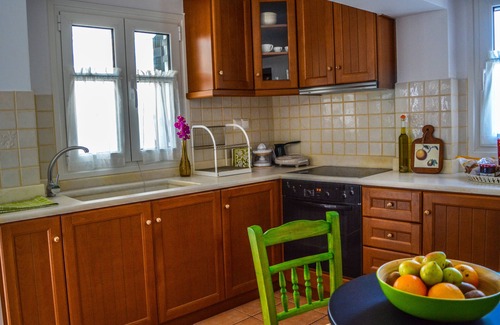 Ermionida House | Inviting Nostalgia Home Ermioni: Pet-Friendly Retreat
