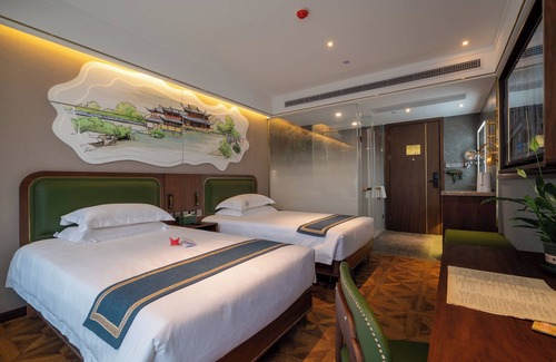 Yangpu Hotel | Nostalgia S Hotel(Shanghai Fudan University)