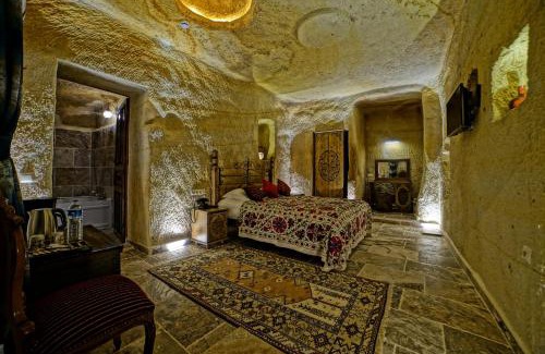 Urgup Hotel | Explore NOSTALJİ CAVE SUİT HOTEL - Rated 9.9/10